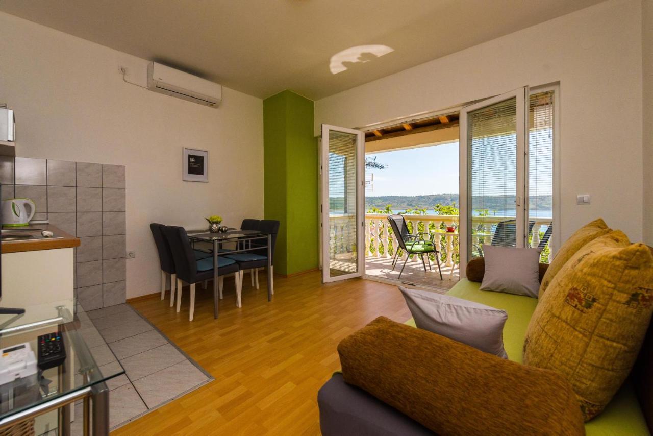 Apartments Marko Dominik ราชานาส ภายนอก รูปภาพ